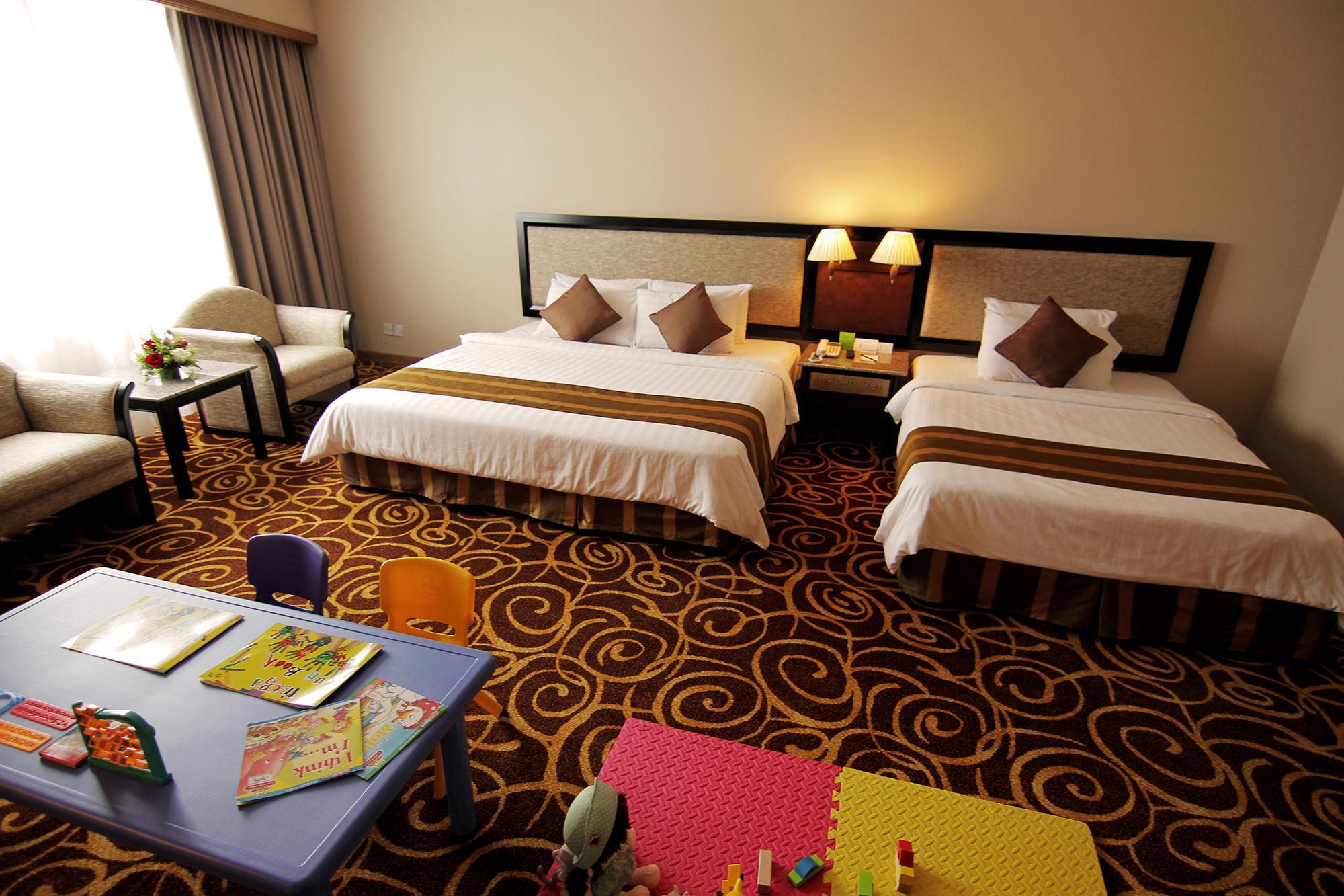 מירי Mega Hotel Sdn Bhd מראה חיצוני תמונה