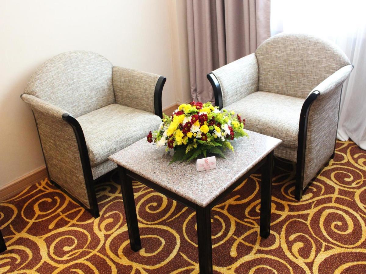 מירי Mega Hotel Sdn Bhd מראה חיצוני תמונה