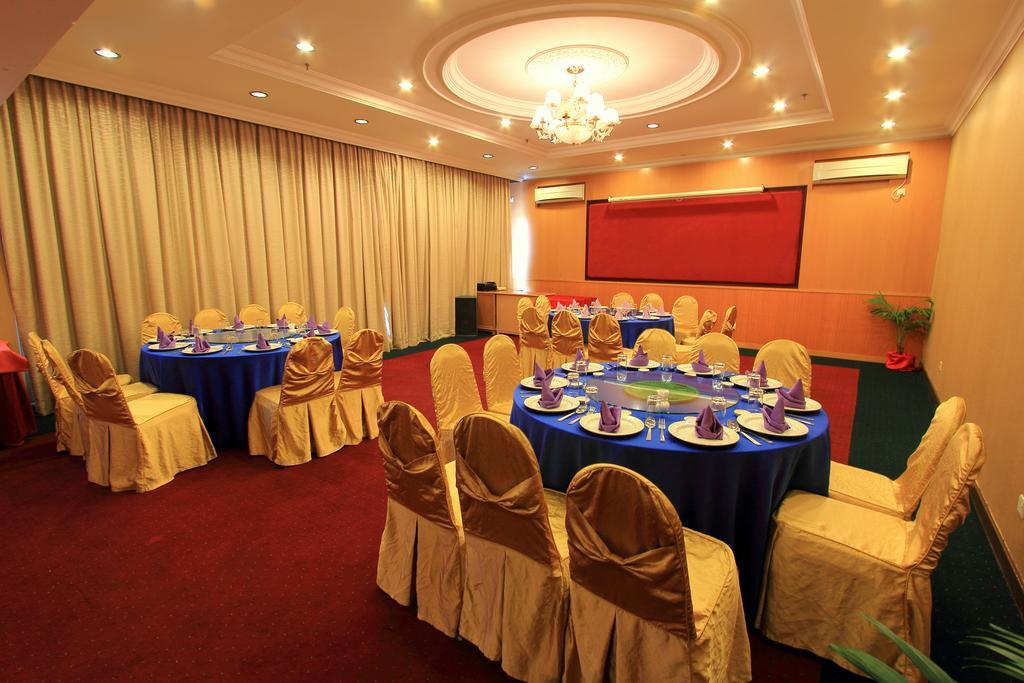 מירי Mega Hotel Sdn Bhd מראה חיצוני תמונה