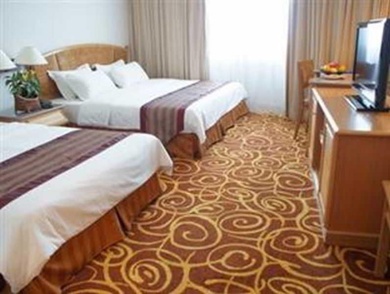 מירי Mega Hotel Sdn Bhd מראה חיצוני תמונה