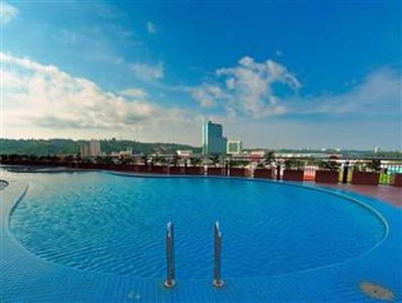 מירי Mega Hotel Sdn Bhd מראה חיצוני תמונה