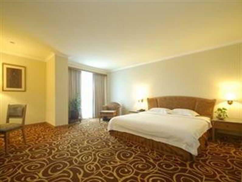מירי Mega Hotel Sdn Bhd מראה חיצוני תמונה