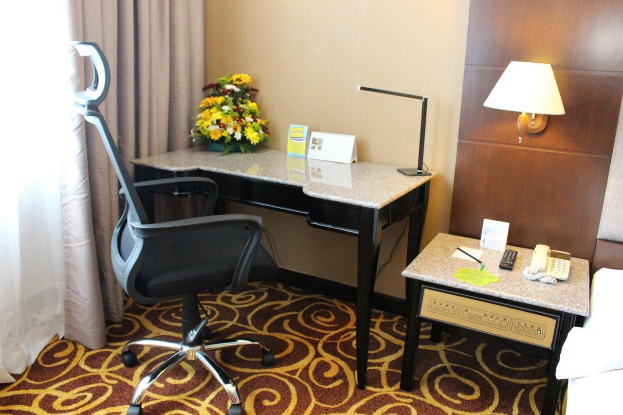 מירי Mega Hotel Sdn Bhd מראה חיצוני תמונה