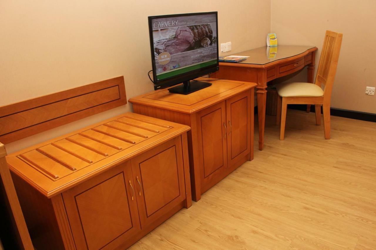 מירי Mega Hotel Sdn Bhd מראה חיצוני תמונה